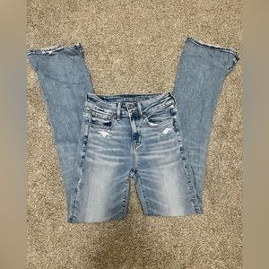 2L AE Flare Jeans